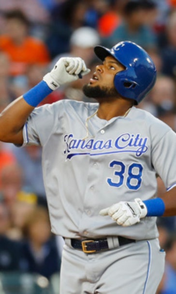 Perez, Moustakas homer in 12th, Royals beat Tigers 5-3 (Jul 24, 2017)